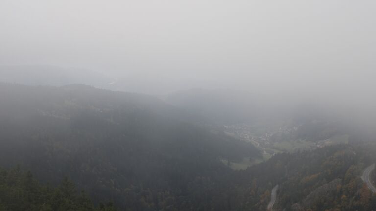 Dieses Bild zeigt eine Webcam-Aufnahme vom Achertal, aufgenommen am Montag, den 13.10.2025 um 16:50 Uhr. Die Temperatur betrug 6.3°C.