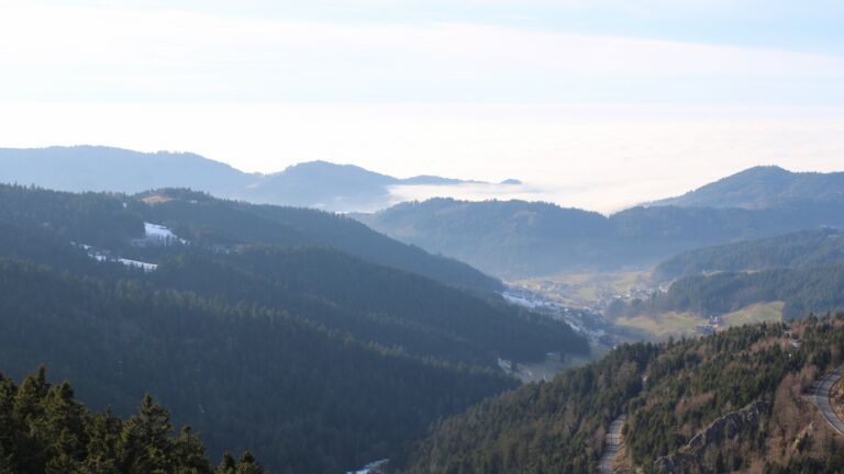 Dieses Bild zeigt eine Webcam-Aufnahme vom Achertal, aufgenommen am Donnerstag, den 22.01.2026 um 15:00 Uhr. Die Temperatur betrug 6.6°C.