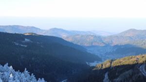 Dieses Bild zeigt eine Webcam-Aufnahme vom Achertal, aufgenommen am Freitag, den 26.12.2025 um 09:40 Uhr. Die Temperatur betrug 3.1°C.