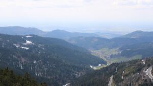 Dieses Bild zeigt eine Webcam-Aufnahme vom Achertal, aufgenommen am Freitag, den 03.04.2026 um 14:50 Uhr. Die Temperatur betrug 5.7°C.