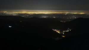 Dieses Bild zeigt eine Webcam-Aufnahme vom Achertal, aufgenommen am Freitag, den 21.11.2025 um 23:00 Uhr. Die Temperatur betrug -7.4°C.