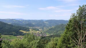 Dieses Bild zeigt eine Webcam-Aufnahme vom Achertal, aufgenommen am Mittwoch, den 17.06.2026 um 11:40 Uhr. Die Temperatur betrug 23.3°C.