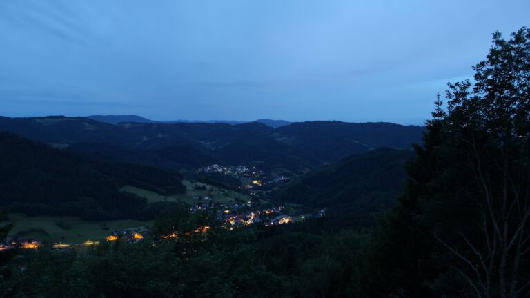 Dieses Bild zeigt eine Webcam-Aufnahme vom Achertal, aufgenommen am Mittwoch, den 10.06.2026 um 04:40 Uhr. Die Temperatur betrug 9.7°C.