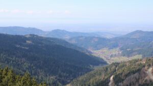 Dieses Bild zeigt eine Webcam-Aufnahme vom Achertal, aufgenommen am Dienstag, den 03.03.2026 um 12:40 Uhr. Die Temperatur betrug 10.9°C.