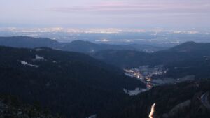 Dieses Bild zeigt eine Webcam-Aufnahme vom Achertal, aufgenommen am Mittwoch, den 19.11.2025 um 07:00 Uhr. Die Temperatur betrug -3.5°C.