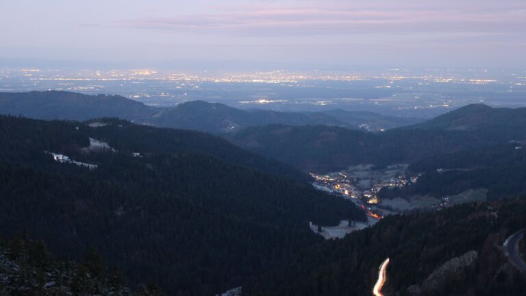 Dieses Bild zeigt eine Webcam-Aufnahme vom Achertal, aufgenommen am Mittwoch, den 19.11.2025 um 07:00 Uhr. Die Temperatur betrug -3.5°C.