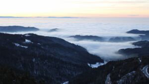 Dieses Bild zeigt eine Webcam-Aufnahme vom Achertal, aufgenommen am Samstag, den 22.11.2025 um 16:50 Uhr. Die Temperatur betrug -3.9°C.