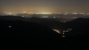 Dieses Bild zeigt eine Webcam-Aufnahme vom Achertal, aufgenommen am Dienstag, den 10.03.2026 um 05:20 Uhr. Die Temperatur betrug 8.6°C.