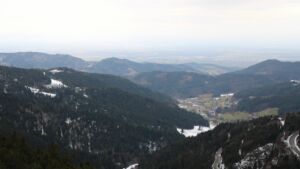 Dieses Bild zeigt eine Webcam-Aufnahme vom Achertal, aufgenommen am Mittwoch, den 14.01.2026 um 13:00 Uhr. Die Temperatur betrug 5.4°C.