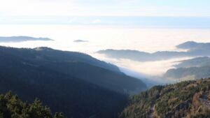 Dieses Bild zeigt eine Webcam-Aufnahme vom Achertal, aufgenommen am Mittwoch, den 03.12.2025 um 15:00 Uhr. Die Temperatur betrug 6°C.