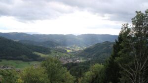 Dieses Bild zeigt eine Webcam-Aufnahme vom Achertal, aufgenommen am Samstag, den 10.10.2026 um 15:30 Uhr. Die Temperatur betrug 10.5°C.