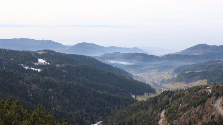 Dieses Bild zeigt eine Webcam-Aufnahme vom Achertal, aufgenommen am Samstag, den 17.01.2026 um 14:10 Uhr. Die Temperatur betrug 7.1°C.