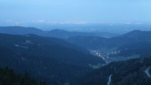 Dieses Bild zeigt eine Webcam-Aufnahme vom Achertal, aufgenommen am Samstag, den 11.04.2026 um 20:40 Uhr. Die Temperatur betrug 10.4°C.