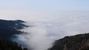 Dieses Bild zeigt eine Webcam-Aufnahme vom Achertal, aufgenommen am Sonntag, den 18.01.2026 um 13:40 Uhr. Die Temperatur betrug 6.4°C.