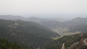 Dieses Bild zeigt eine Webcam-Aufnahme vom Achertal, aufgenommen am Freitag, den 14.11.2025 um 09:20 Uhr. Die Temperatur betrug 16.3°C.