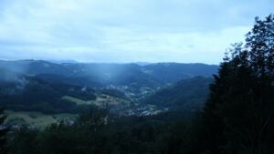 Dieses Bild zeigt eine Webcam-Aufnahme vom Achertal, aufgenommen am Mittwoch, den 03.06.2026 um 05:10 Uhr. Die Temperatur betrug 9.8°C.