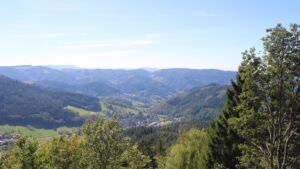 Dieses Bild zeigt eine Webcam-Aufnahme vom Achertal, aufgenommen am Freitag, den 25.09.2026 um 14:00 Uhr. Die Temperatur betrug 20.7°C.