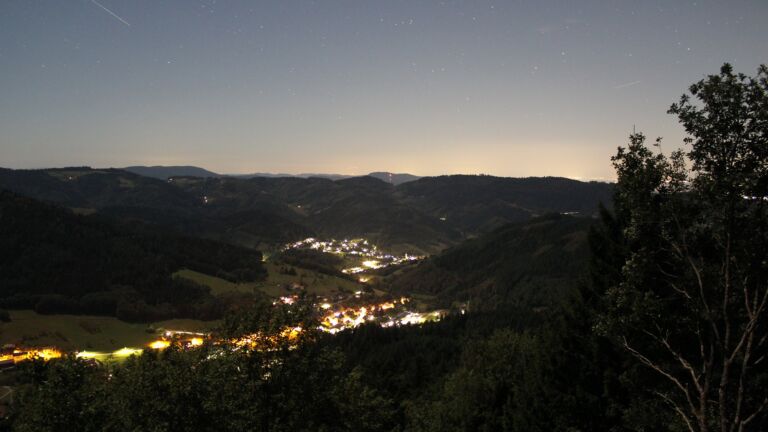Dieses Bild zeigt eine Webcam-Aufnahme vom Achertal, aufgenommen am Donnerstag, den 03.09.2026 um 05:20 Uhr. Die Temperatur betrug 14.8°C.