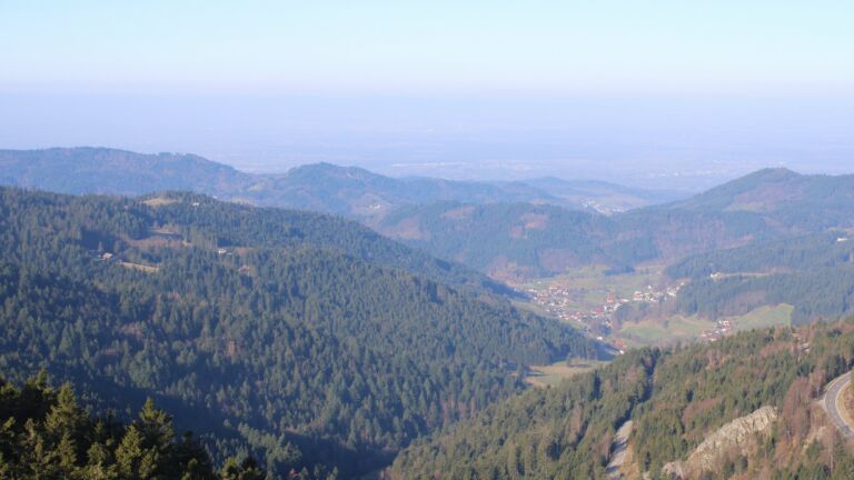 Dieses Bild zeigt eine Webcam-Aufnahme vom Achertal, aufgenommen am Mittwoch, den 04.03.2026 um 09:20 Uhr. Die Temperatur betrug 5.2°C.