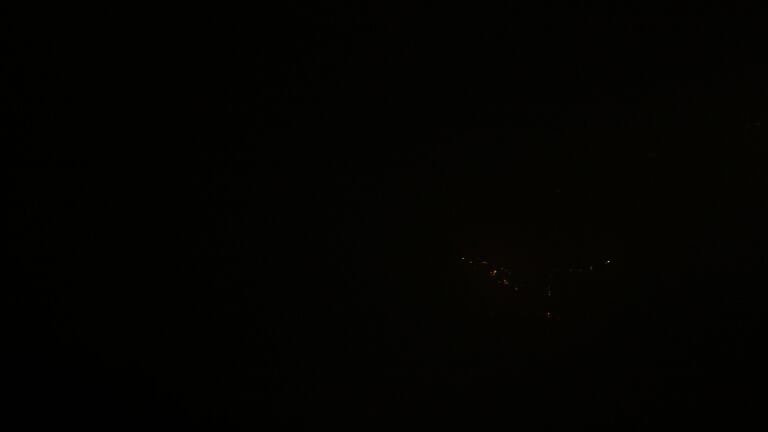 Dieses Bild zeigt eine Webcam-Aufnahme vom Achertal, aufgenommen am Freitag, den 24.10.2025 um 05:30 Uhr. Die Temperatur betrug 0.9°C.