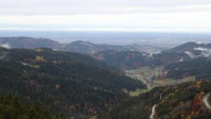 Dieses Bild zeigt eine Webcam-Aufnahme vom Achertal, aufgenommen am Sonntag, den 02.11.2025 um 08:50 Uhr. Die Temperatur betrug 5.9°C.