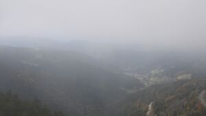 Dieses Bild zeigt eine Webcam-Aufnahme vom Achertal, aufgenommen am Montag, den 13.10.2025 um 14:50 Uhr. Die Temperatur betrug 7.4°C.