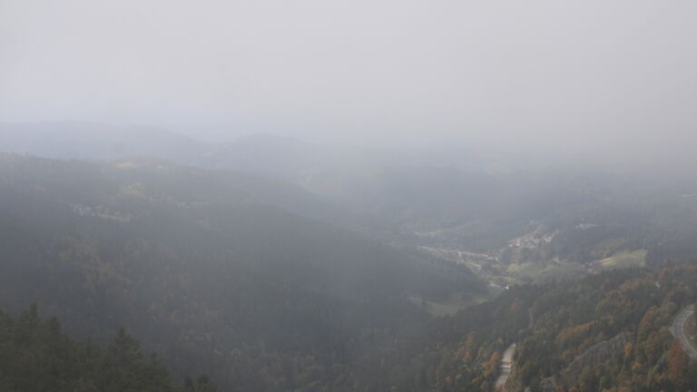 Dieses Bild zeigt eine Webcam-Aufnahme vom Achertal, aufgenommen am Montag, den 13.10.2025 um 14:50 Uhr. Die Temperatur betrug 7.4°C.