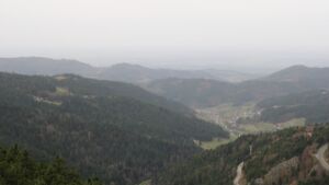 Dieses Bild zeigt eine Webcam-Aufnahme vom Achertal, aufgenommen am Freitag, den 14.11.2025 um 11:10 Uhr. Die Temperatur betrug 16°C.