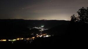 Dieses Bild zeigt eine Webcam-Aufnahme vom Achertal, aufgenommen am Samstag, den 19.09.2026 um 02:30 Uhr. Die Temperatur betrug 11.5°C.