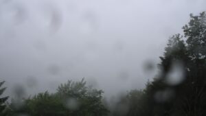 Dieses Bild zeigt eine Webcam-Aufnahme vom Achertal, aufgenommen am Dienstag, den 02.06.2026 um 17:30 Uhr. Die Temperatur betrug 13.5°C.