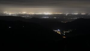 Dieses Bild zeigt eine Webcam-Aufnahme vom Achertal, aufgenommen am Montag, den 06.04.2026 um 02:30 Uhr. Die Temperatur betrug 5°C.