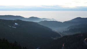 Dieses Bild zeigt eine Webcam-Aufnahme vom Achertal, aufgenommen am Freitag, den 23.01.2026 um 17:40 Uhr. Die Temperatur betrug 4°C.