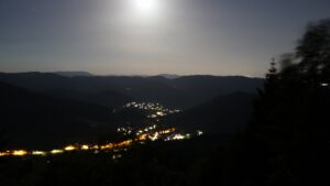 Dieses Bild zeigt eine Webcam-Aufnahme vom Achertal, aufgenommen am Donnerstag, den 25.06.2026 um 00:00 Uhr. Die Temperatur betrug 26.2°C.
