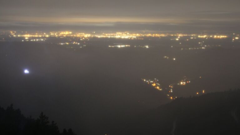 Dieses Bild zeigt eine Webcam-Aufnahme vom Achertal, aufgenommen am Samstag, den 06.12.2025 um 06:30 Uhr. Die Temperatur betrug 0.2°C.