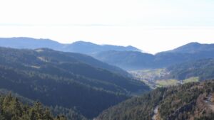 Dieses Bild zeigt eine Webcam-Aufnahme vom Achertal, aufgenommen am Mittwoch, den 25.02.2026 um 15:50 Uhr. Die Temperatur betrug 15.4°C.