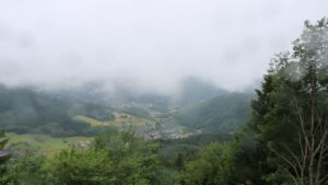 Dieses Bild zeigt eine Webcam-Aufnahme vom Achertal, aufgenommen am Mittwoch, den 10.06.2026 um 16:00 Uhr. Die Temperatur betrug 8.6°C.