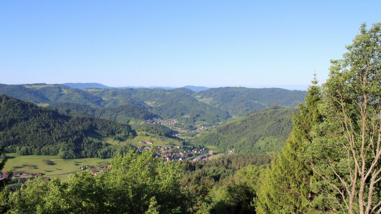 Dieses Bild zeigt eine Webcam-Aufnahme vom Achertal, aufgenommen am Freitag, den 22.05.2026 um 08:10 Uhr. Die Temperatur betrug 19.2°C.