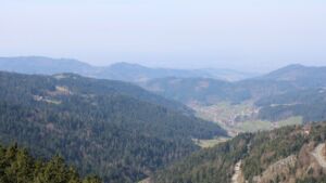 Dieses Bild zeigt eine Webcam-Aufnahme vom Achertal, aufgenommen am Dienstag, den 24.03.2026 um 11:30 Uhr. Die Temperatur betrug 9.6°C.